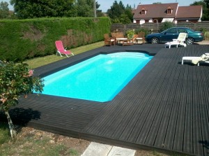 plage de piscine en douglas