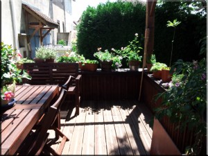 Terrasse en pin marron