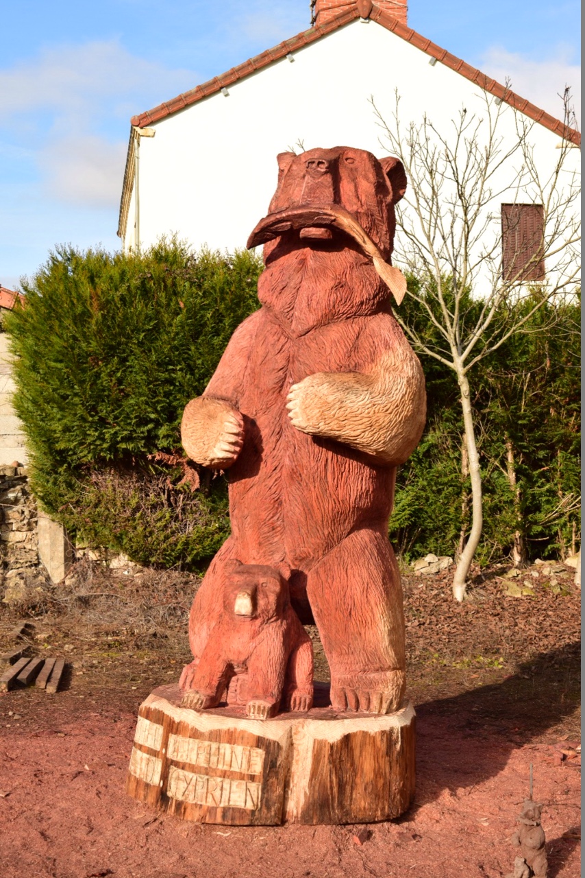sculpteur animalier sur bois