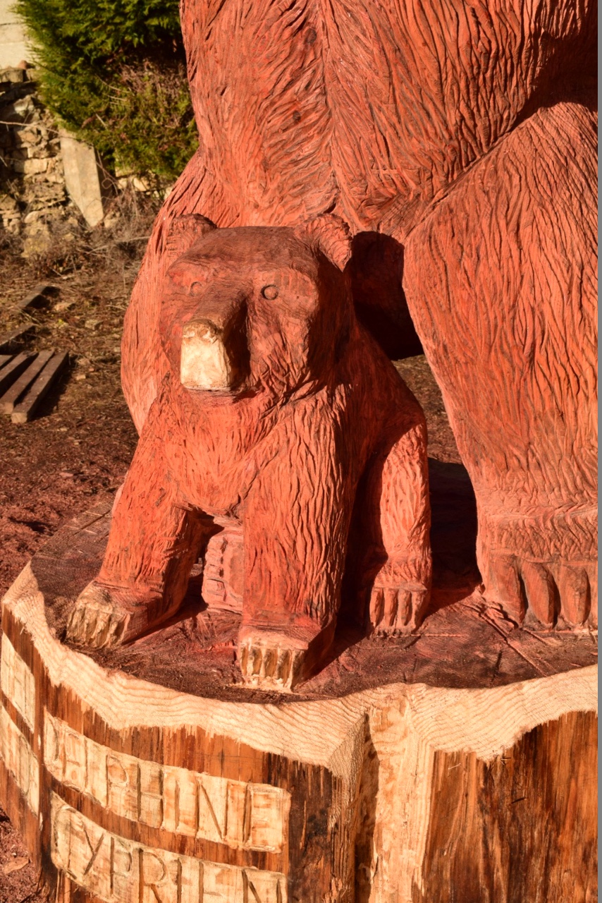 sculpteur animalier sur bois