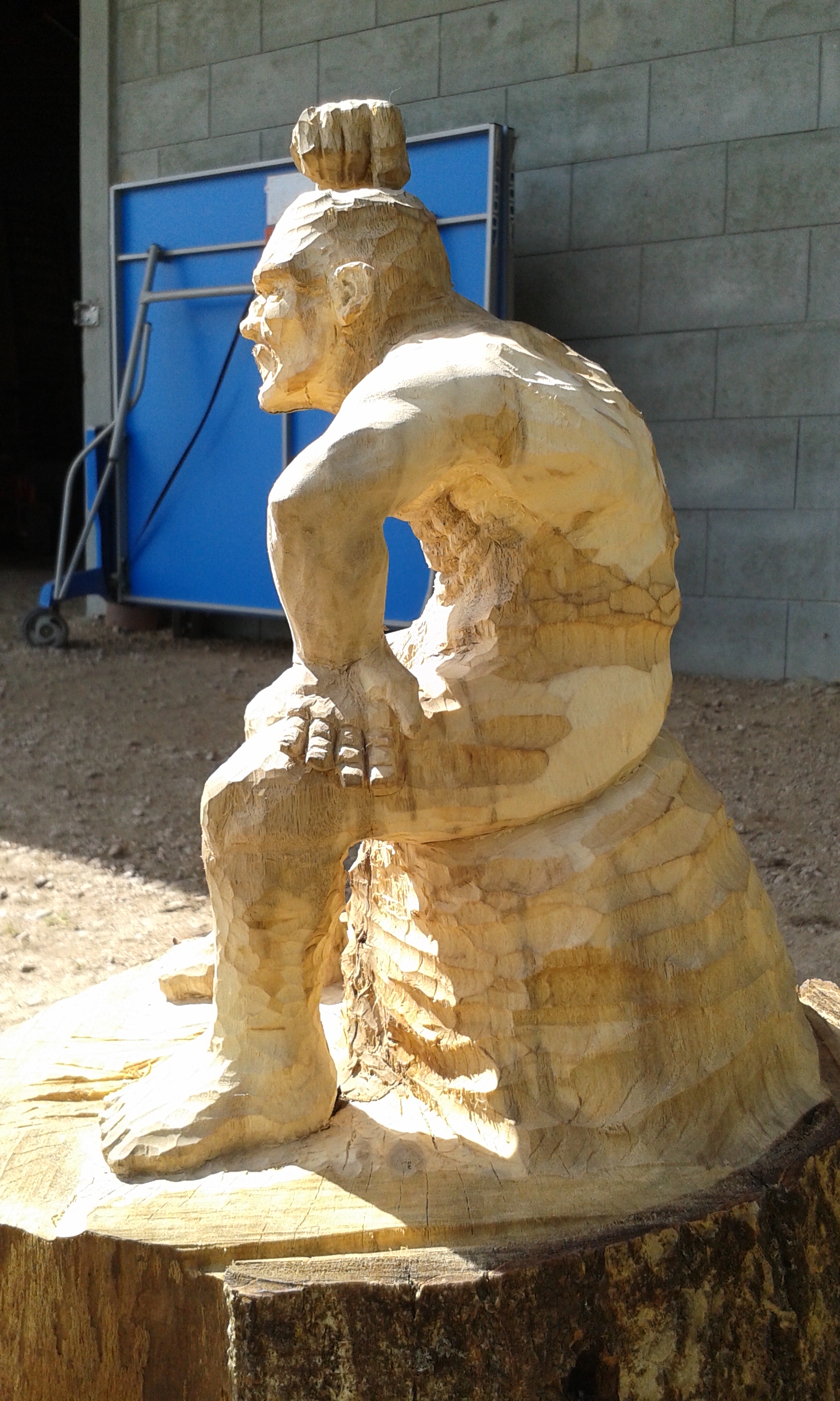 sculpteur animalier sur bois